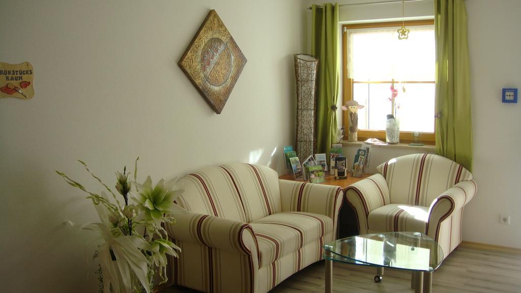 Hotel Garni Hopfengold Вольнцах Экстерьер фото
