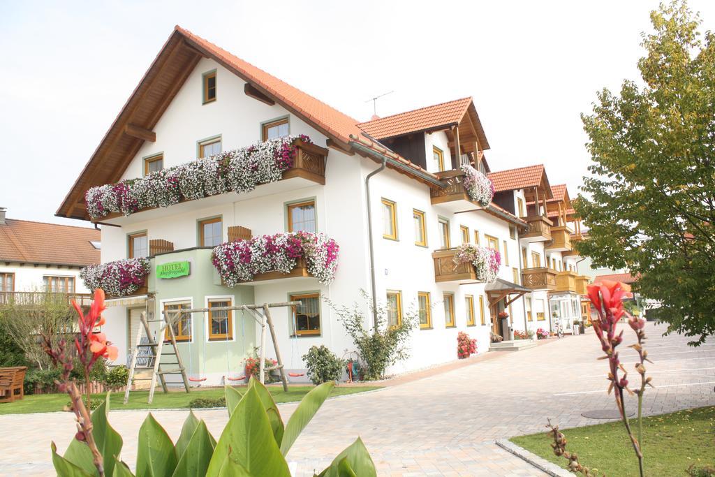 Hotel Garni Hopfengold Вольнцах Экстерьер фото