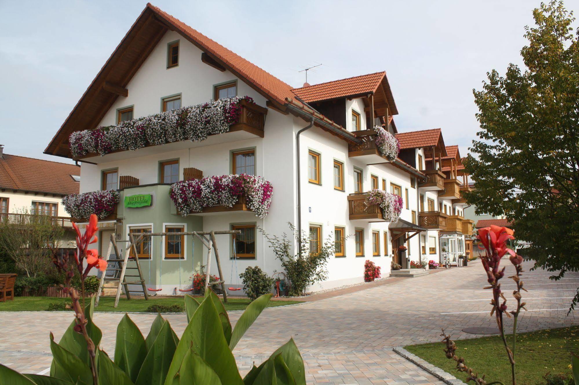Hotel Garni Hopfengold Вольнцах Экстерьер фото