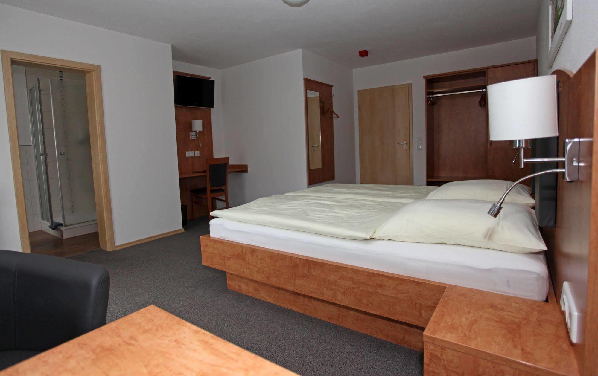 Hotel Garni Hopfengold Вольнцах Экстерьер фото